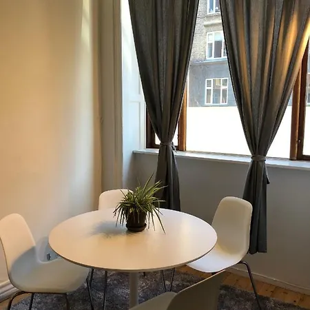 Cozy Two-bedroom Located In The Vibrant Area Vesterbro Apartment Copenhagen
